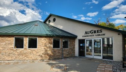 Au Gres Library 2_small